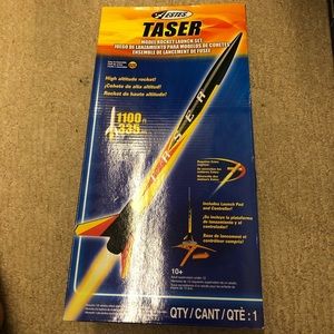 Taser Model Rocket Launch Set (Skill Level E2X) 047776014916